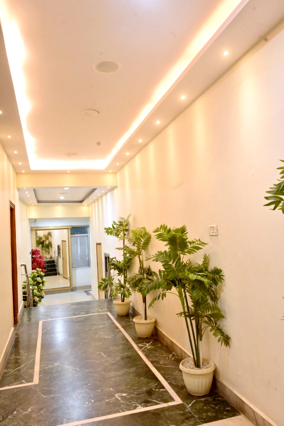 Entrance-gallary-2